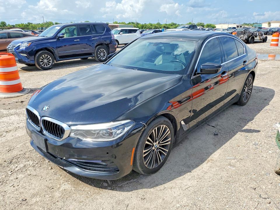 BMW 540 2017 with VIN WBAJE5C3XHG913972 - Photo from auction