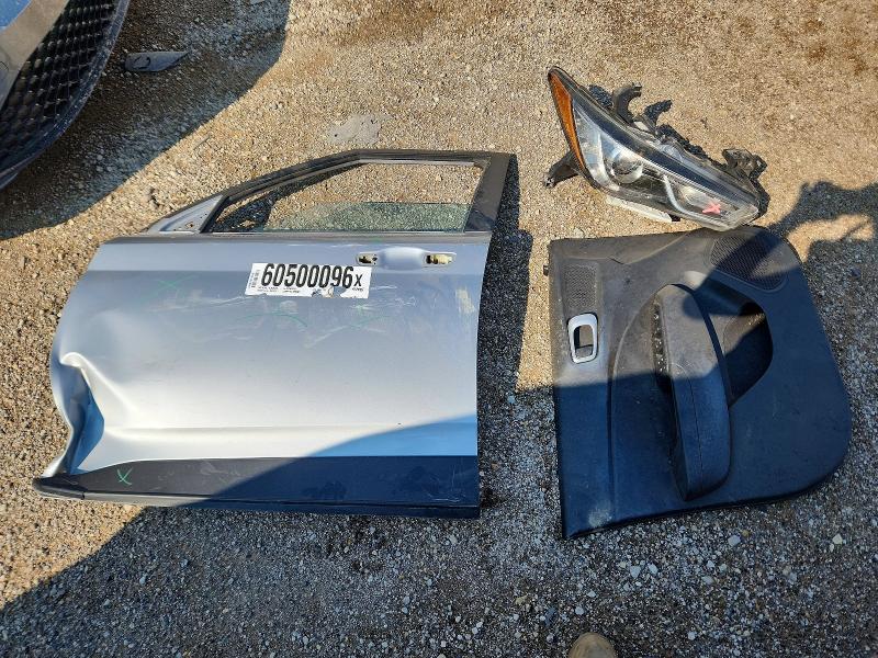 Photo 13 from auction – 2022 HYUNDAI VENUE with VIN KMHRC8A3XNU194098