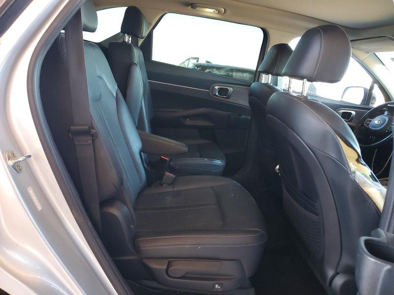 Photo 11 from auction – 2021 KIA SORENTO with VIN 5XYRHDLF6MG026254