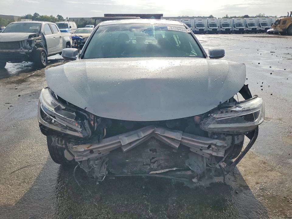 Photo 5 from auction – 2016 HONDA ACCORD with VIN 1HGCR3F95GA010829