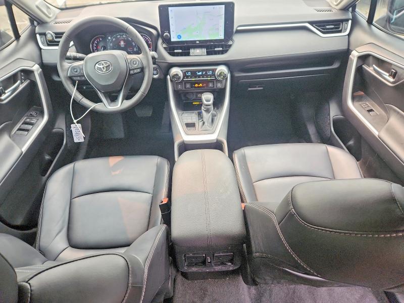 Photo 8 from auction – 2023 TOYOTA RAV4 with VIN 2T3A1RFVXPW399546