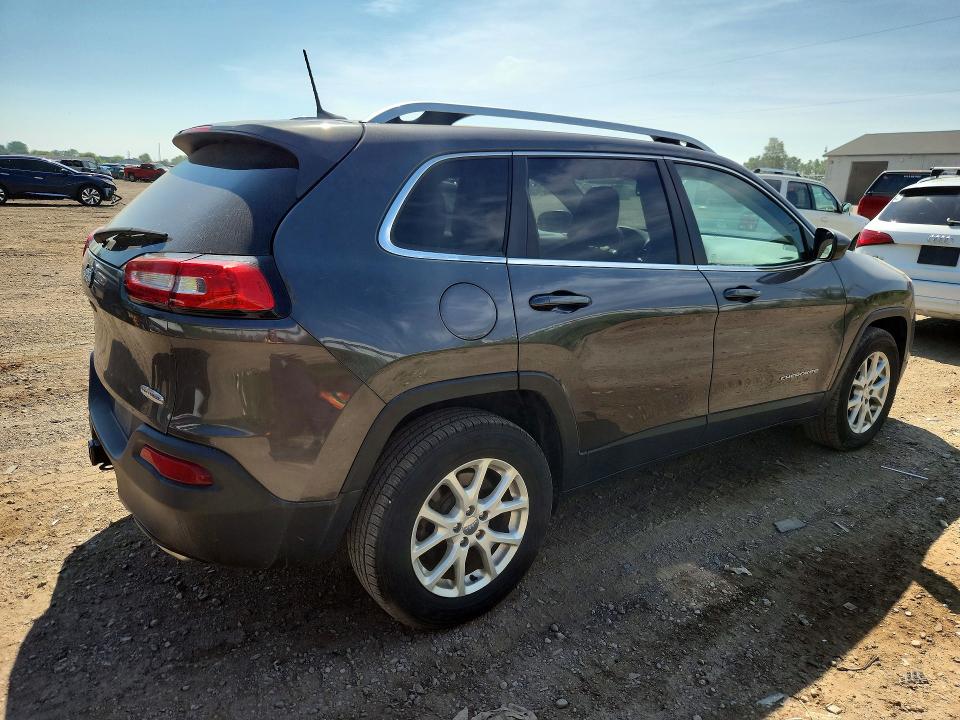 Photo 3 from auction – 2017 JEEP CHEROKEE with VIN 1C4PJMCS8HW504451