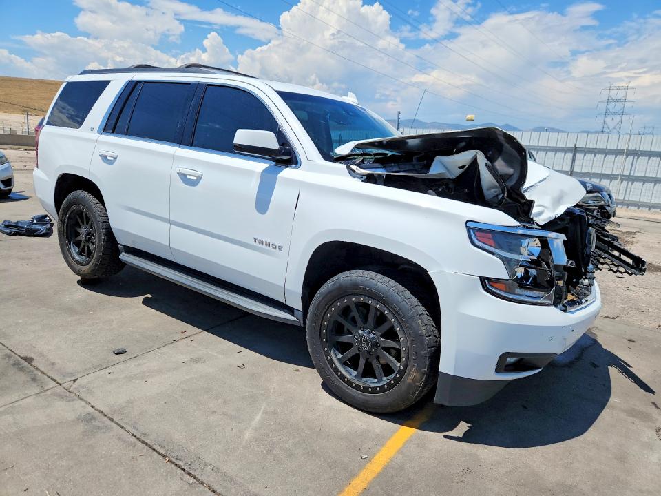 Photo 4 from auction – 2016 CHEVROLET TAHOE with VIN 1GNSKBKC3GR316186
