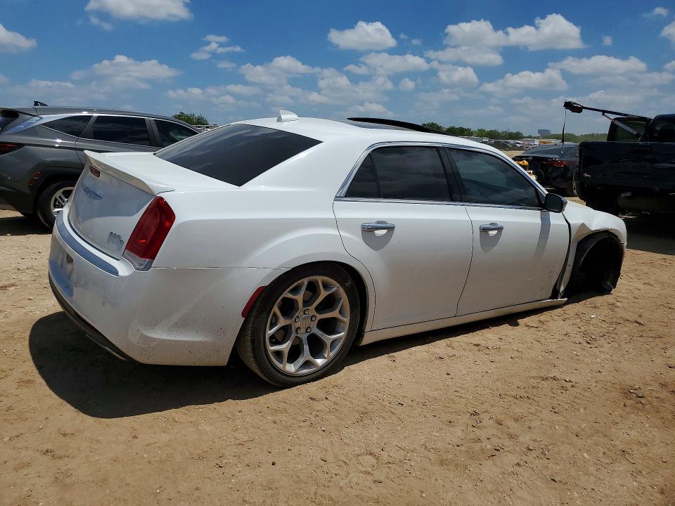 Photo 3 from auction – 2016 CHRYSLER 300C with VIN 2C3CCAPT6GH278163