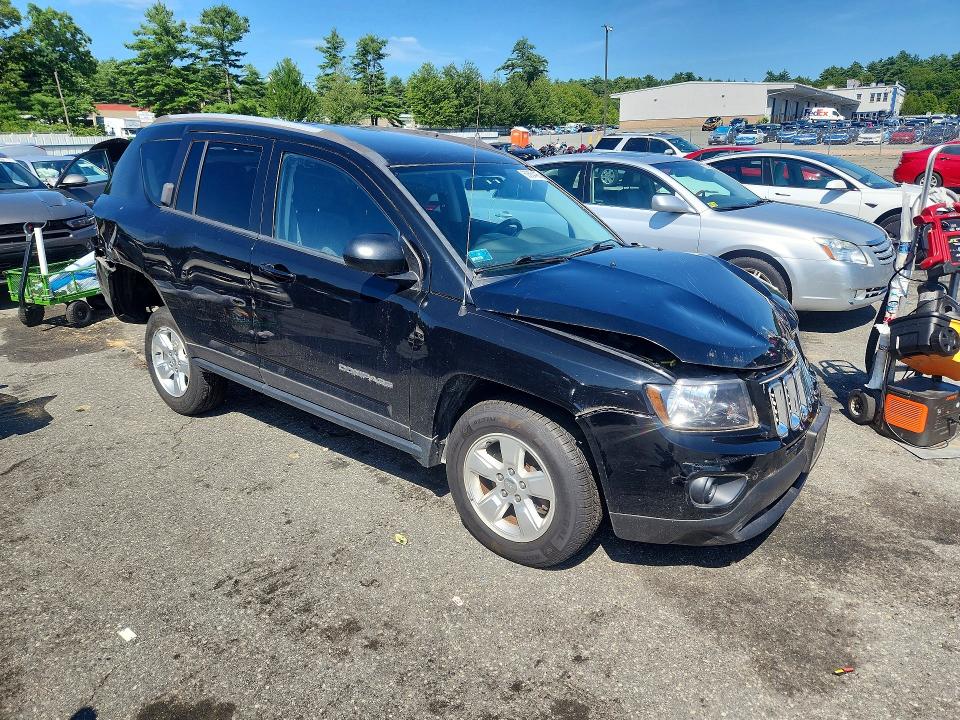 Photo 4 from auction – 2015 JEEP COMPASS with VIN 1C4NJCBA2FD436716