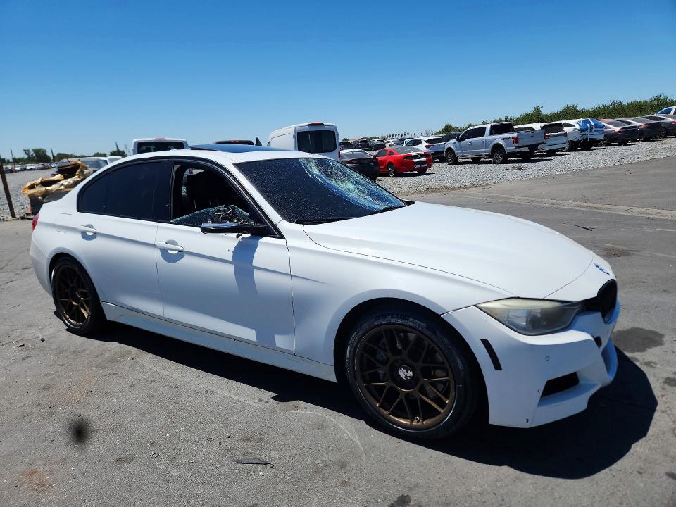 Photo 4 from auction – 2014 BMW 335 with VIN WBA3A9C54EF477795