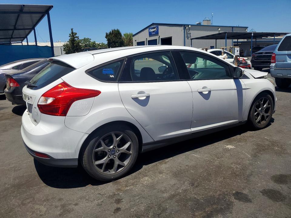 Photo 3 from auction – 2014 FORD FOCUS with VIN 1FADP3K25EL153241