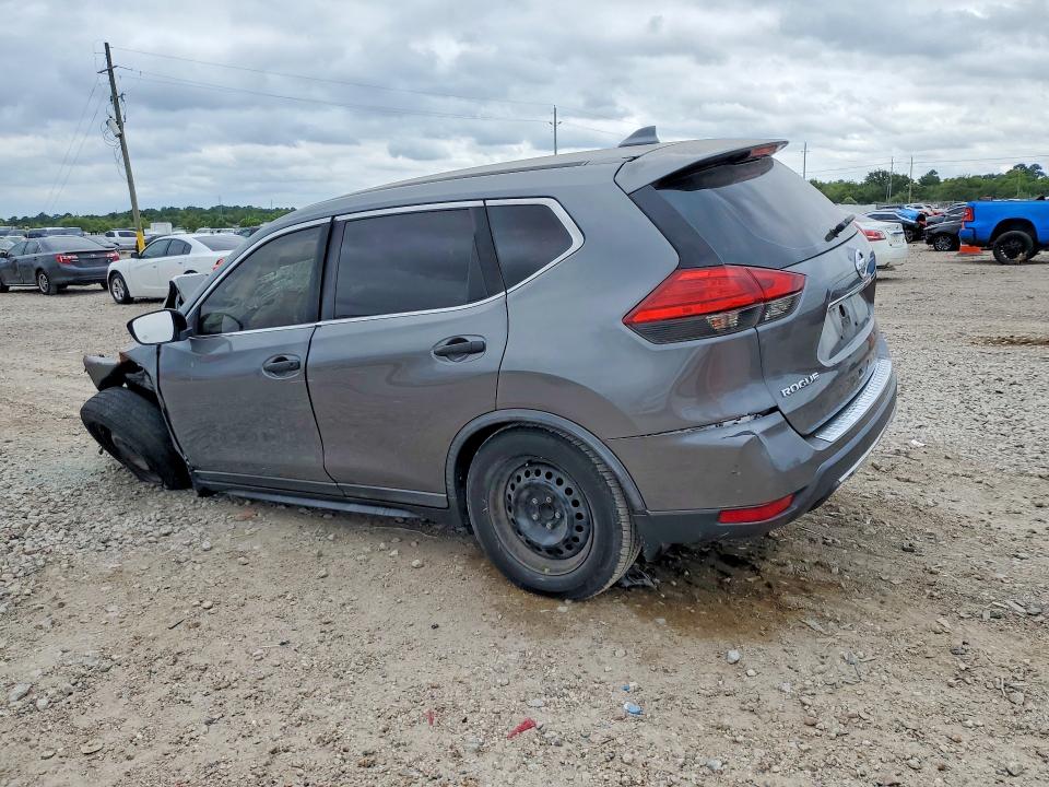 Photo 2 from auction – 2017 NISSAN ROGUE with VIN KNMAT2MT0HP588738
