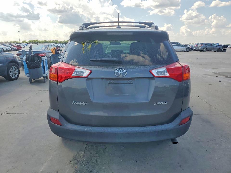 Photo 6 from auction – 2015 TOYOTA RAV4 with VIN 2T3YFREV3FW153602