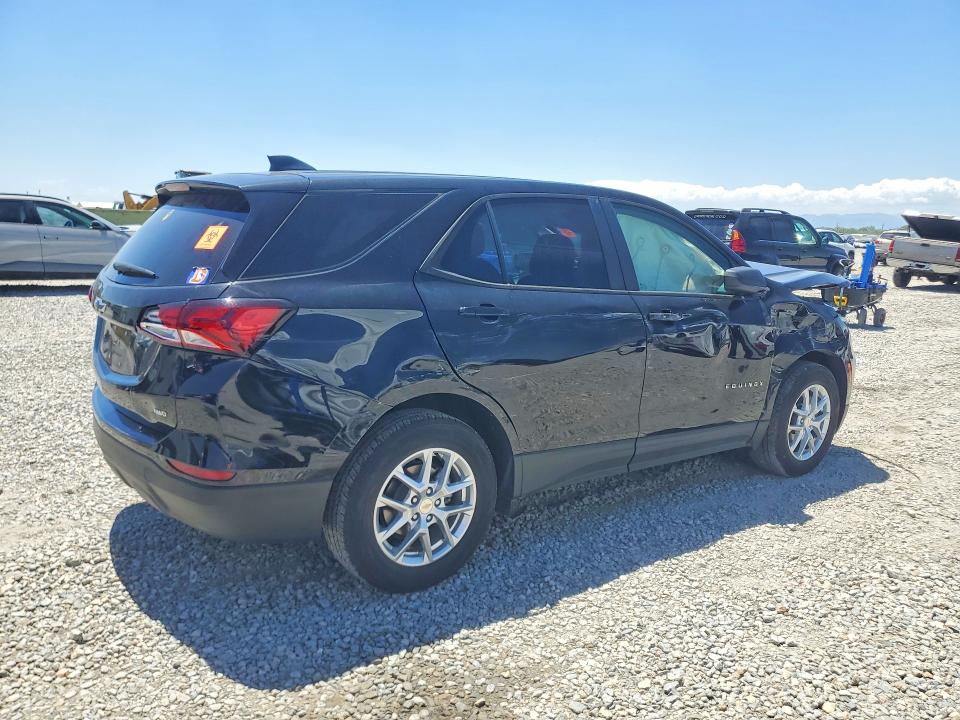 Photo 3 from auction – 2022 CHEVROLET EQUINOX with VIN 2GNAXSEV9N6117873