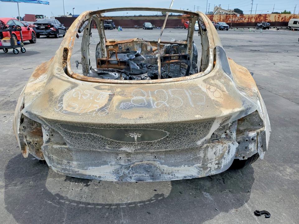 Снимка 6 от търг – 2020 TESLA MODEL 3 с VIN 5YJ3E1EB5LF650043
