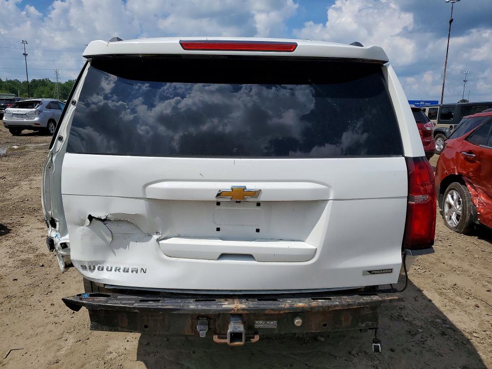 Photo 6 from auction – 2017 CHEVROLET SUBURBAN with VIN 1GNSKJKC4HR130300