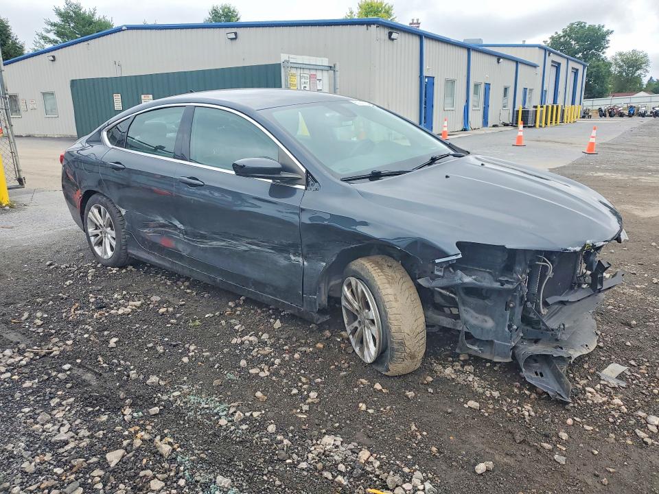 Photo 4 from auction – 2017 CHRYSLER 200 with VIN 1C3CCCAB5HN507551