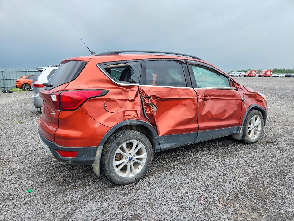 Photo 3 from auction – 2019 FORD ESCAPE with VIN 1FMCU9H90KUC15099