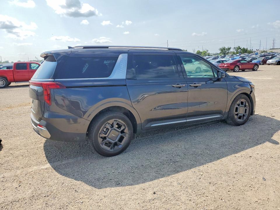 Photo 3 from auction – 2025 KIA CARNIVAL with VIN KNDNE5K32S6534919
