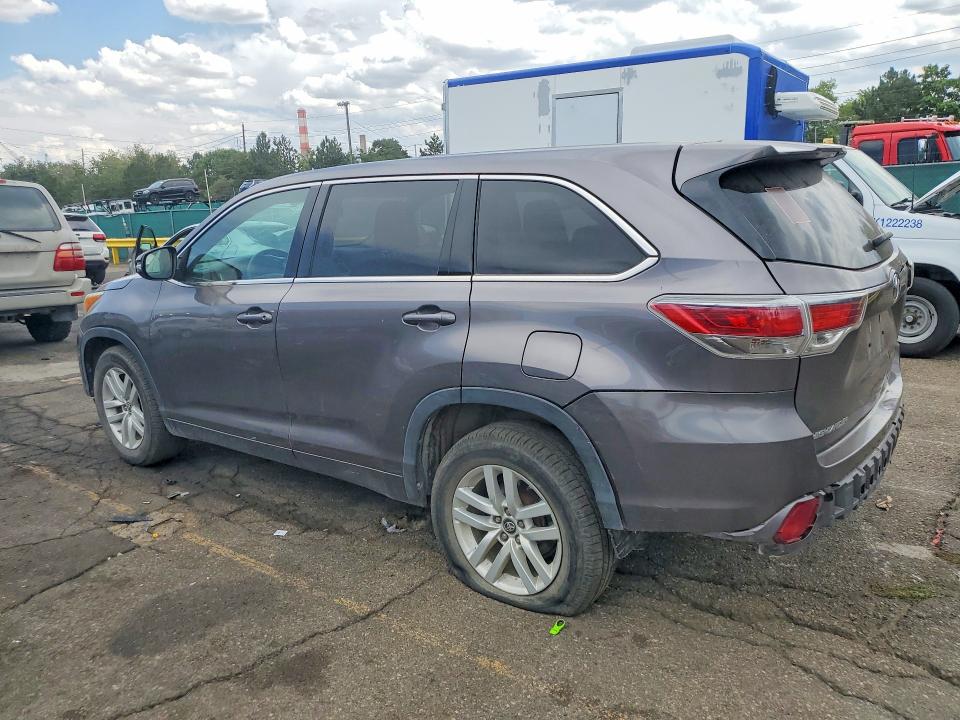 Photo 2 from auction – 2016 TOYOTA HIGHLANDER with VIN 5TDZARFH3GS021163