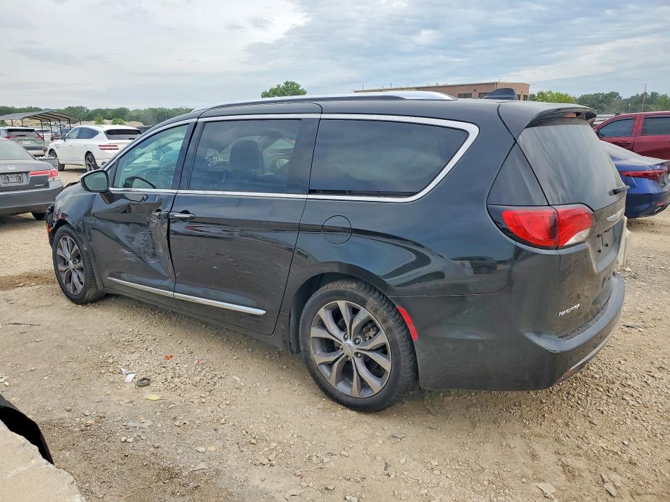 Photo 2 from auction – 2017 CHRYSLER PACIFICA with VIN 2C4RC1GG3HR643483