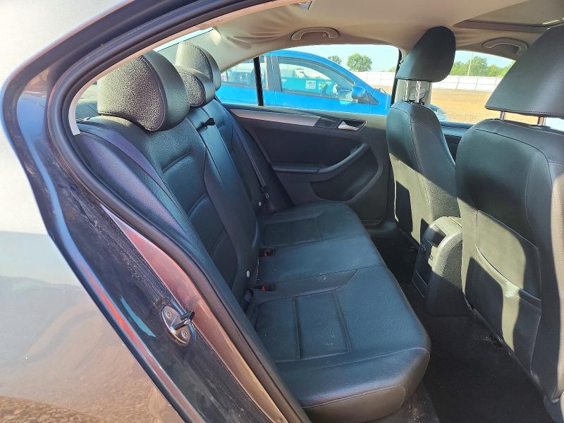 Photo 10 from auction – 2014 VOLKSWAGEN JETTA with VIN 3VWLL7AJ1EM398602