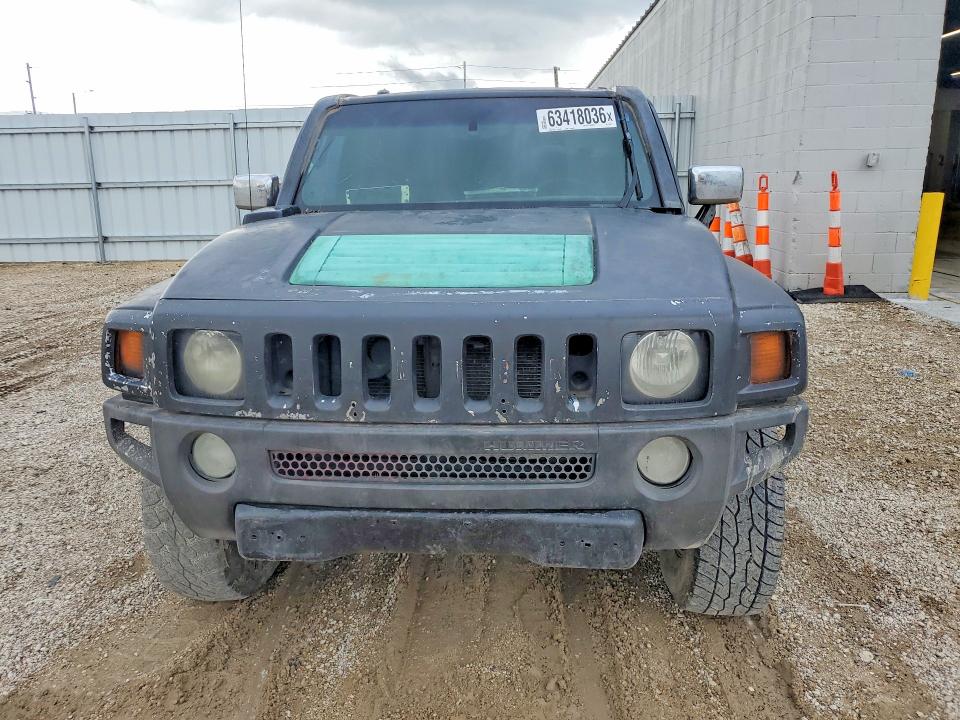 Photo 5 from auction – 2006 HUMMER H3 with VIN 5GTDN136268100452