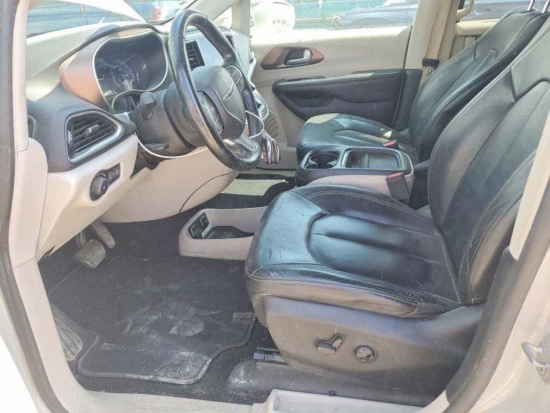 Photo 7 from auction – 2017 CHRYSLER PACIFICA with VIN 2C4RC1BG9HR656794