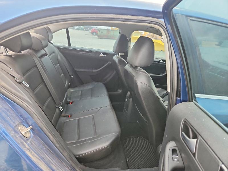 Photo 10 from auction – 2015 VOLKSWAGEN JETTA with VIN 3VWLA7AJ1FM262428