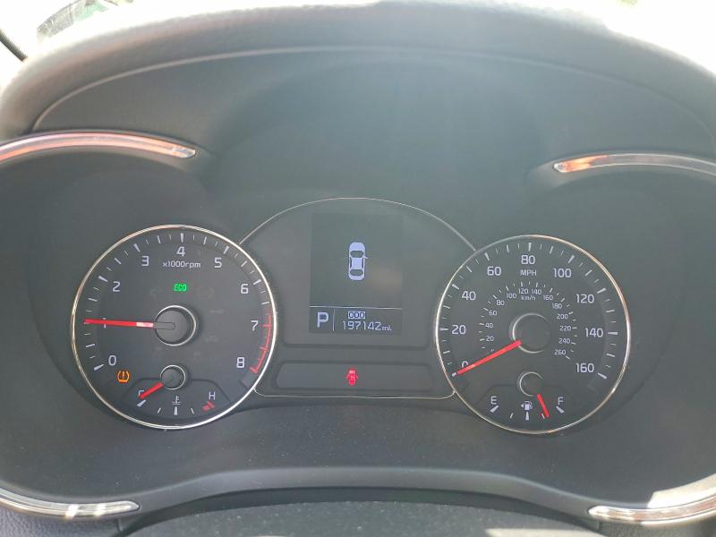 Photo 9 from auction – 2016 KIA FORTE with VIN KNAFZ4A87G5490393