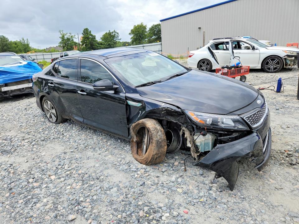 Photo 4 from auction – 2014 KIA OPTIMA with VIN KNAGN4AD6E5065399