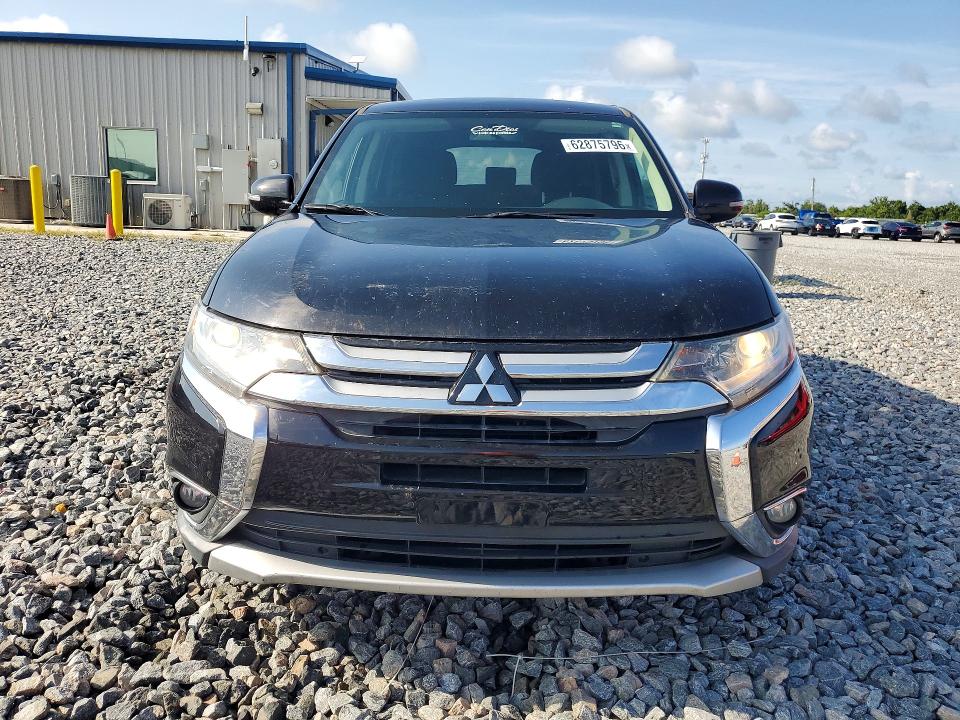 Photo 5 from auction – 2017 MITSUBISHI OUTLANDER with VIN JA4AZ3A37HZ045930