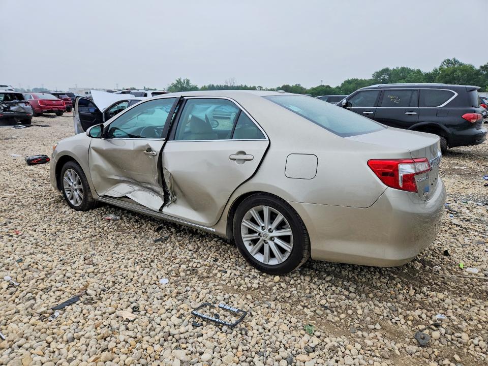 Photo 2 from auction – 2014 TOYOTA CAMRY with VIN 4T1BK1FK2EU024037