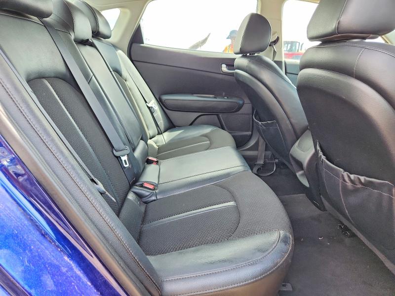 Photo 10 from auction – 2018 KIA OPTIMA with VIN 5XXGT4L34JG242423