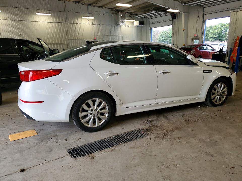 Photo 3 from auction – 2014 KIA OPTIMA with VIN 5XXGN4A74EG328756