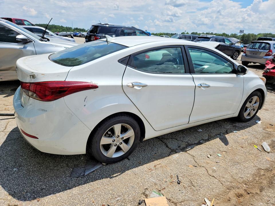 Photo 3 from auction – 2014 HYUNDAI ELANTRA with VIN 5NPDH4AE4EH503004