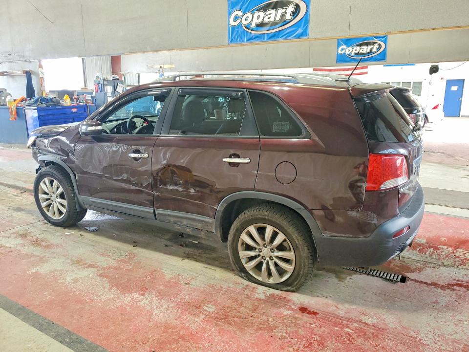 Photo 2 from auction – 2011 KIA SORENTO with VIN 5XYKU4A29BG110997