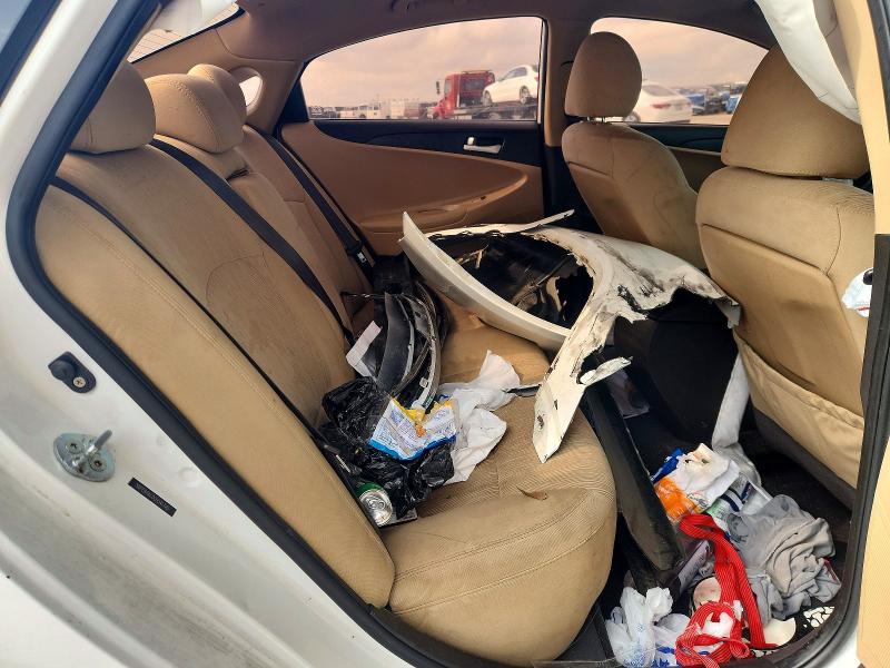 Photo 10 from auction – 2012 HYUNDAI SONATA with VIN 5NPEB4AC0CH341745