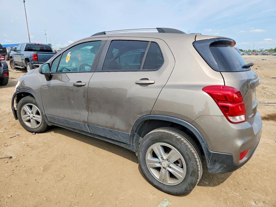 Photo 2 from auction – 2021 CHEVROLET TRAX with VIN KL7CJPSM4MB374816