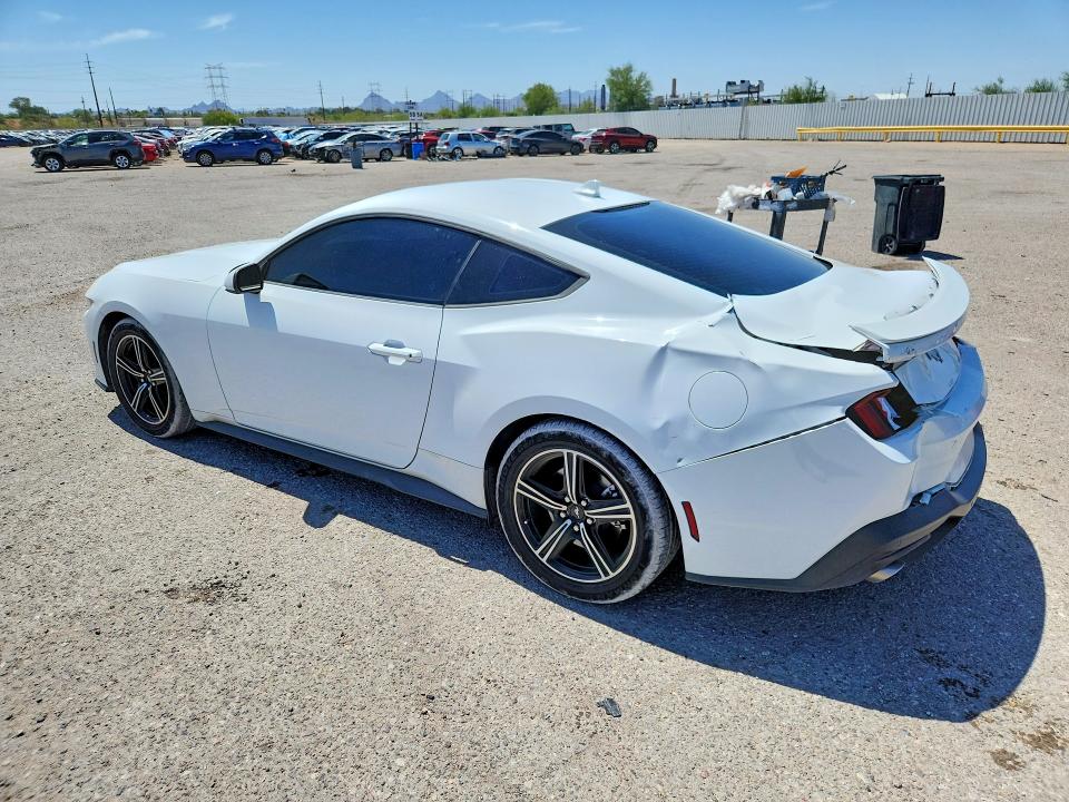 Photo 2 from auction – 2024 FORD MUSTANG with VIN 1FA6P8TH2R5121138