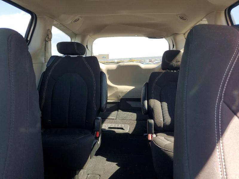 Photo 10 from auction – 2023 CHRYSLER VOYAGER with VIN 2C4RC1CG9PR597520