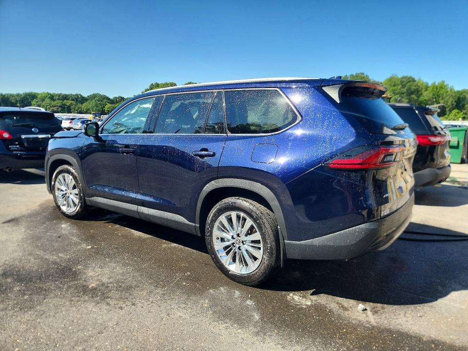Снимка 2 от търг – 2026 TOYOTA GRAND HIGHLANDER с VIN 5TDAAAB59TS125788