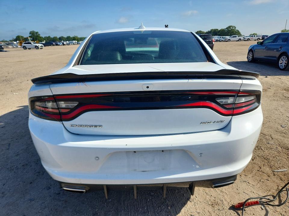 Photo 6 from auction – 2015 DODGE CHARGER with VIN 2C3CDXHG8FH67098