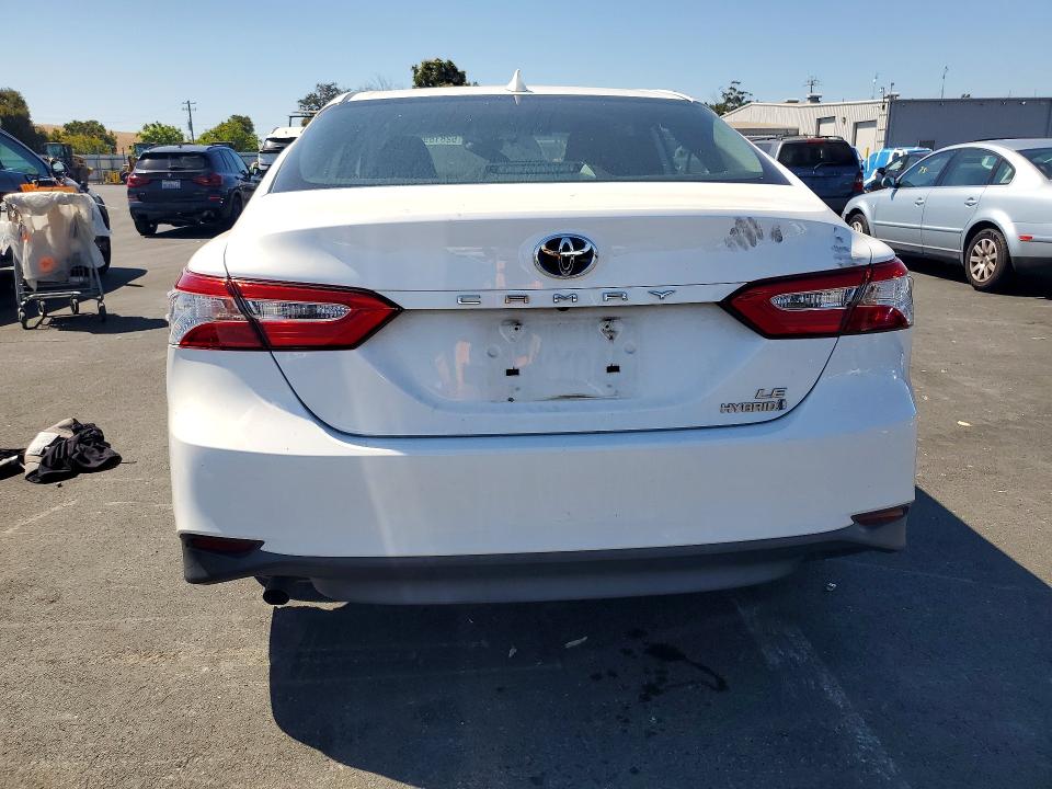Photo 6 from auction – 2020 TOYOTA CAMRY with VIN 4T1C31AK8LU533183