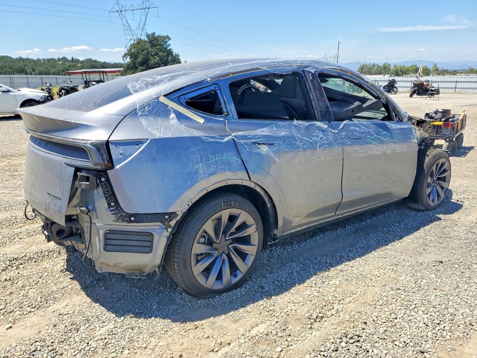 Photo 3 from auction – 2026 TESLA MODEL Y with VIN 7SAYGDEE8TF597126