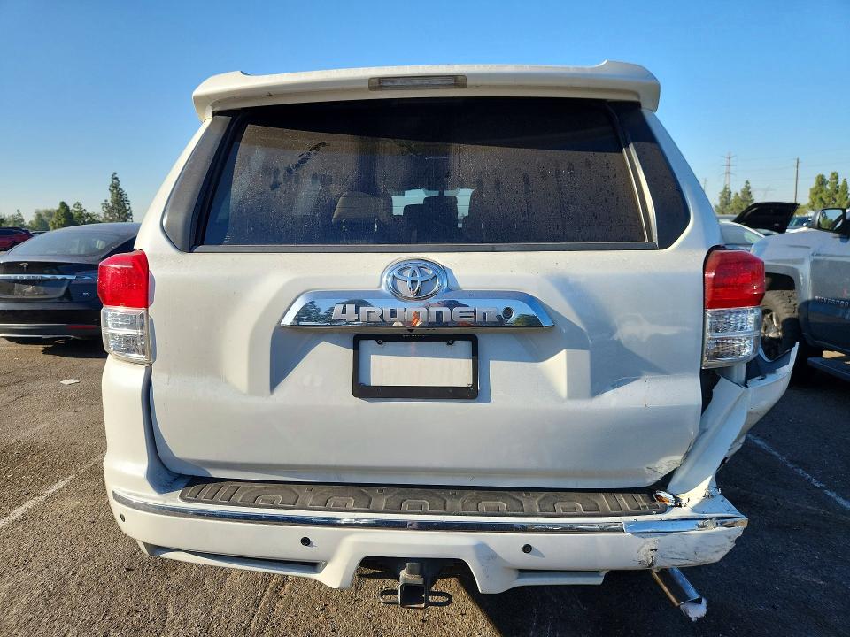 Photo 6 from auction – 2011 TOYOTA 4RUNNER with VIN JTEZU5JR4B5031839