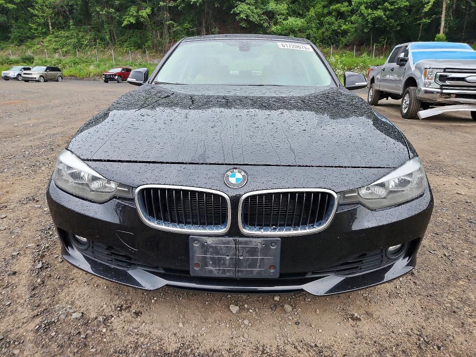 Photo 5 from auction – 2012 BMW 328 with VIN WBA3A5C56CF258942