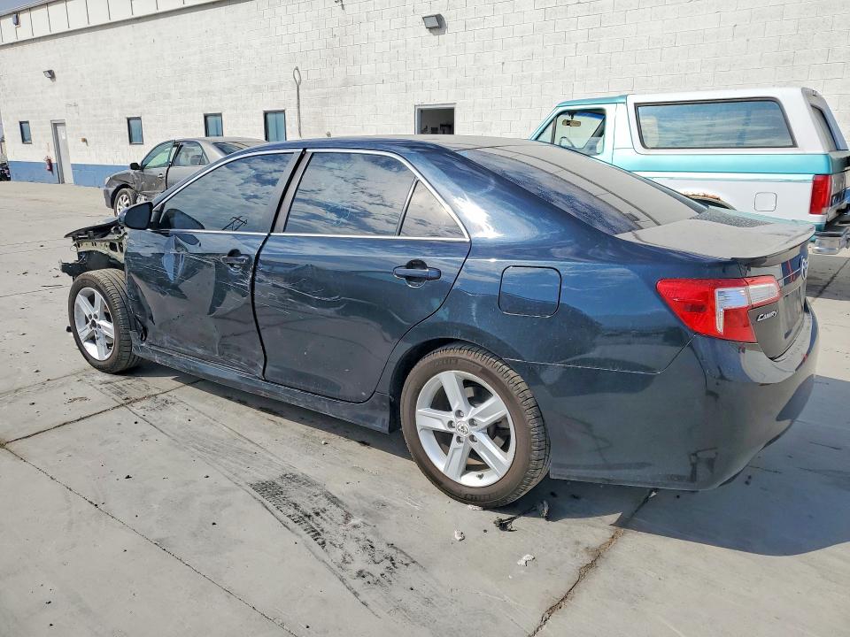 Zdjęcie 2 z aukcji – 2012 TOYOTA CAMRY z VIN 4T1BF1FK5CU199268