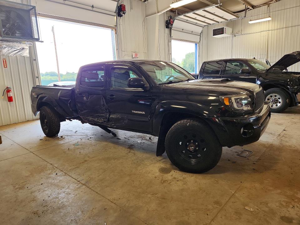 Photo 4 from auction – 2010 TOYOTA TACOMA with VIN 5TEMU4FN4AZ682995