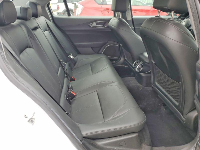 Photo 10 from auction – 2019 ALFA ROMEO GIULIA with VIN ZARFAMAN1K7609249