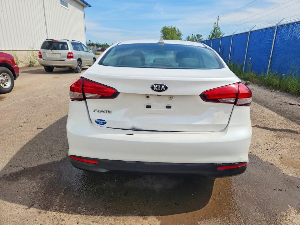 Photo 6 from auction – 2018 KIA FORTE with VIN 3KPFL4A74JE255439