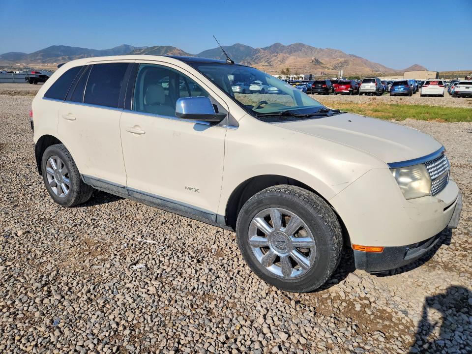 Photo 4 from auction – 2007 LINCOLN MKX with VIN 2LMDU88C37BJ03179