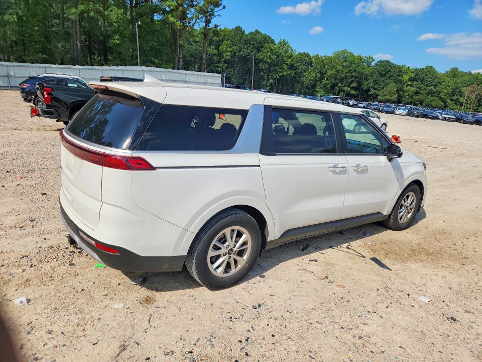 Photo 3 from auction – 2023 KIA CARNIVAL with VIN KNDNB4H3XP6254716