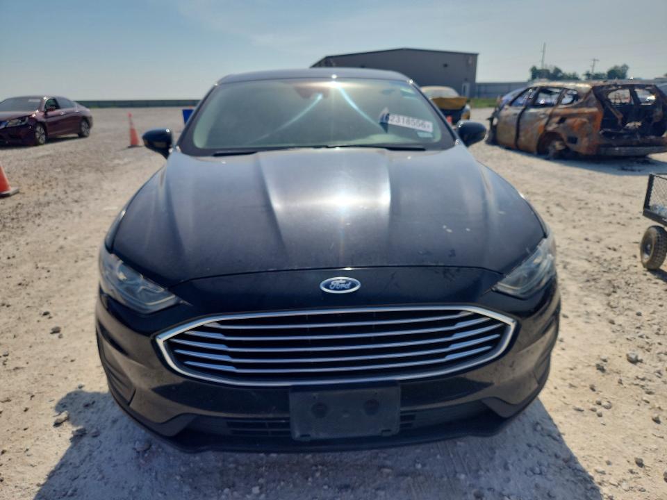 Photo 5 from auction – 2019 FORD FUSION with VIN 3FA6P0LU5KR235216